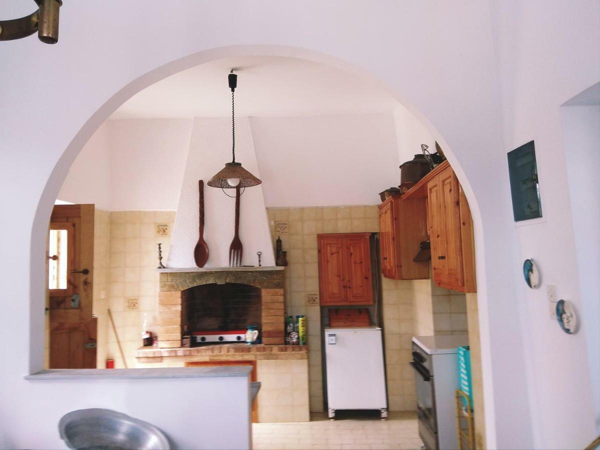 Kalloni  70M2 Neoclassic Villa, Excellent Location Great View Last House Of Village מראה חיצוני תמונה