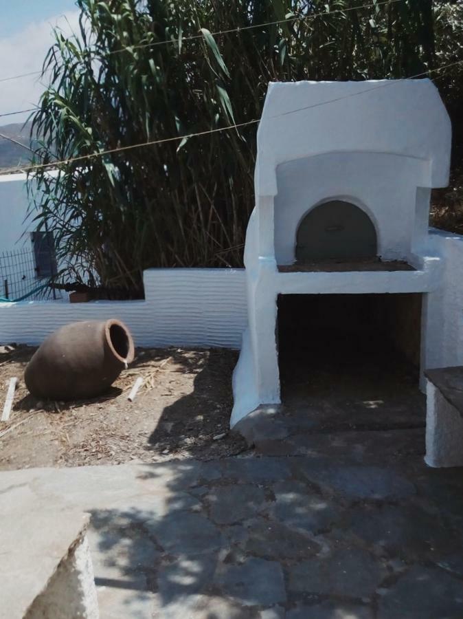 Kalloni  70M2 Neoclassic Villa, Excellent Location Great View Last House Of Village מראה חיצוני תמונה